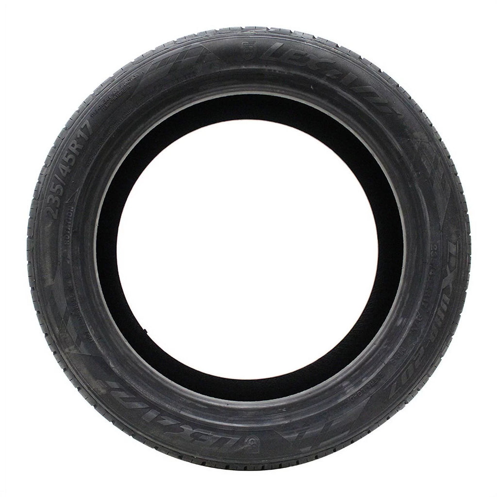 235/50ZR18 Passenger Tire B685857
