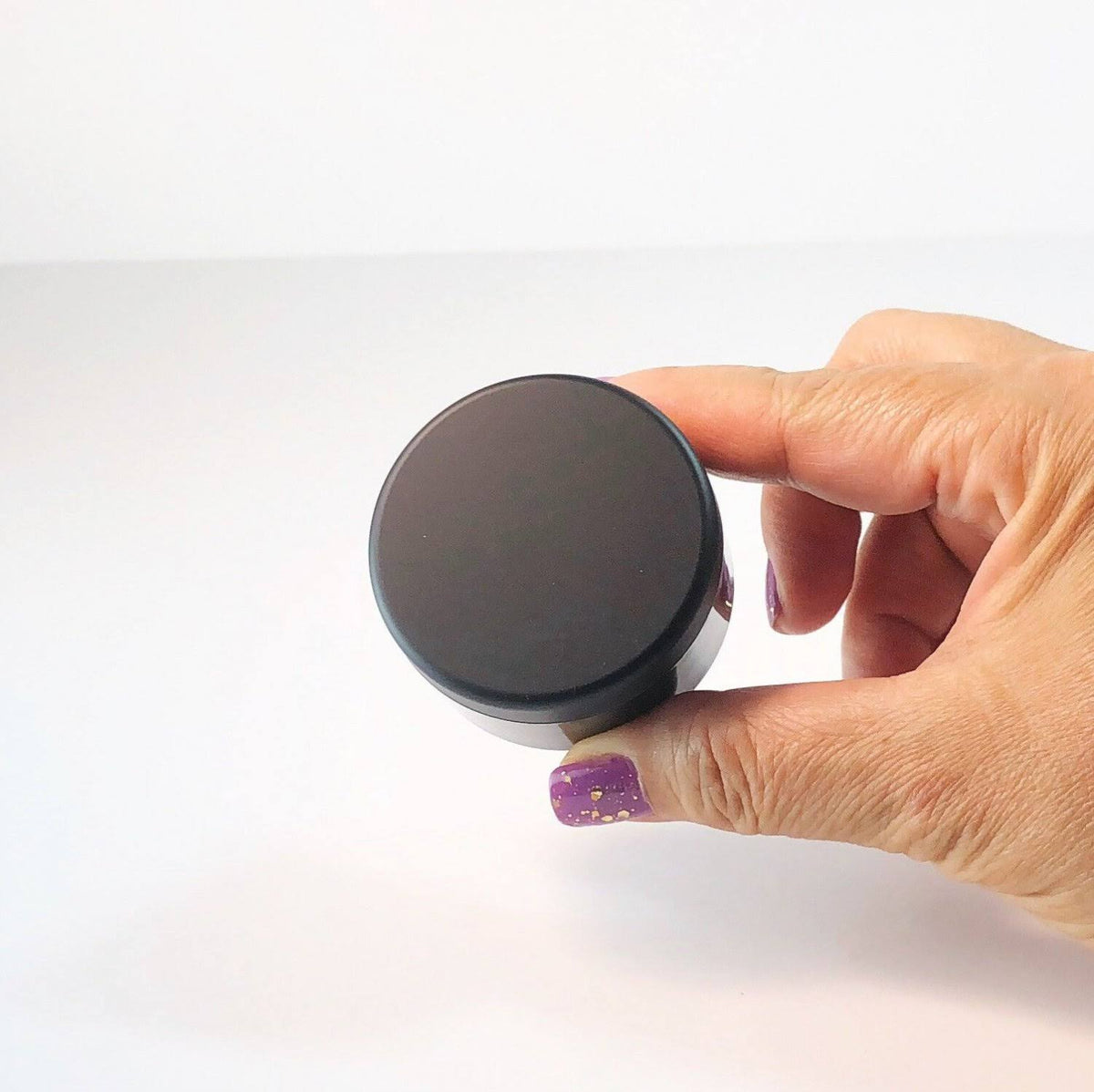 Cosmetic Jars 30 Gram Plastic Containers Matte Black Lids Q655