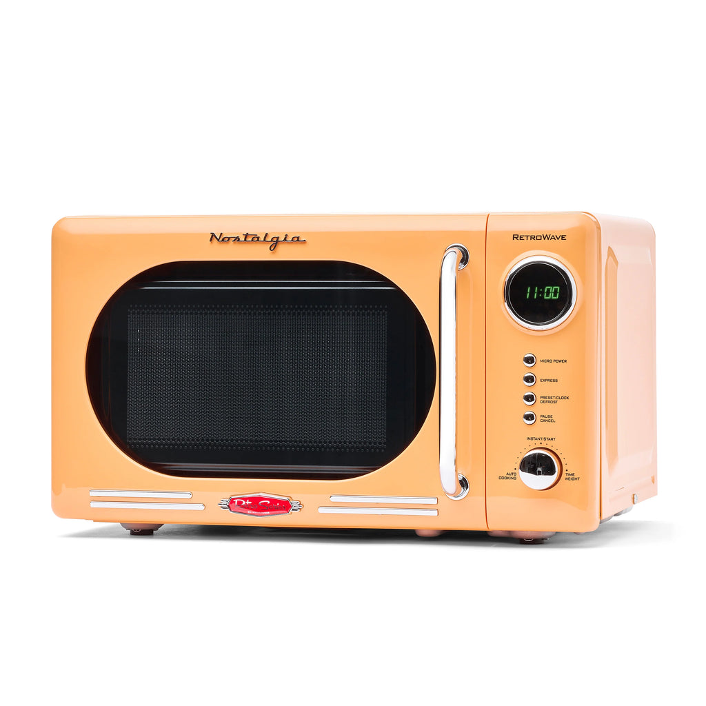 0.7 Cubic Foot 700-Watt Countertop Microwave Oven T760