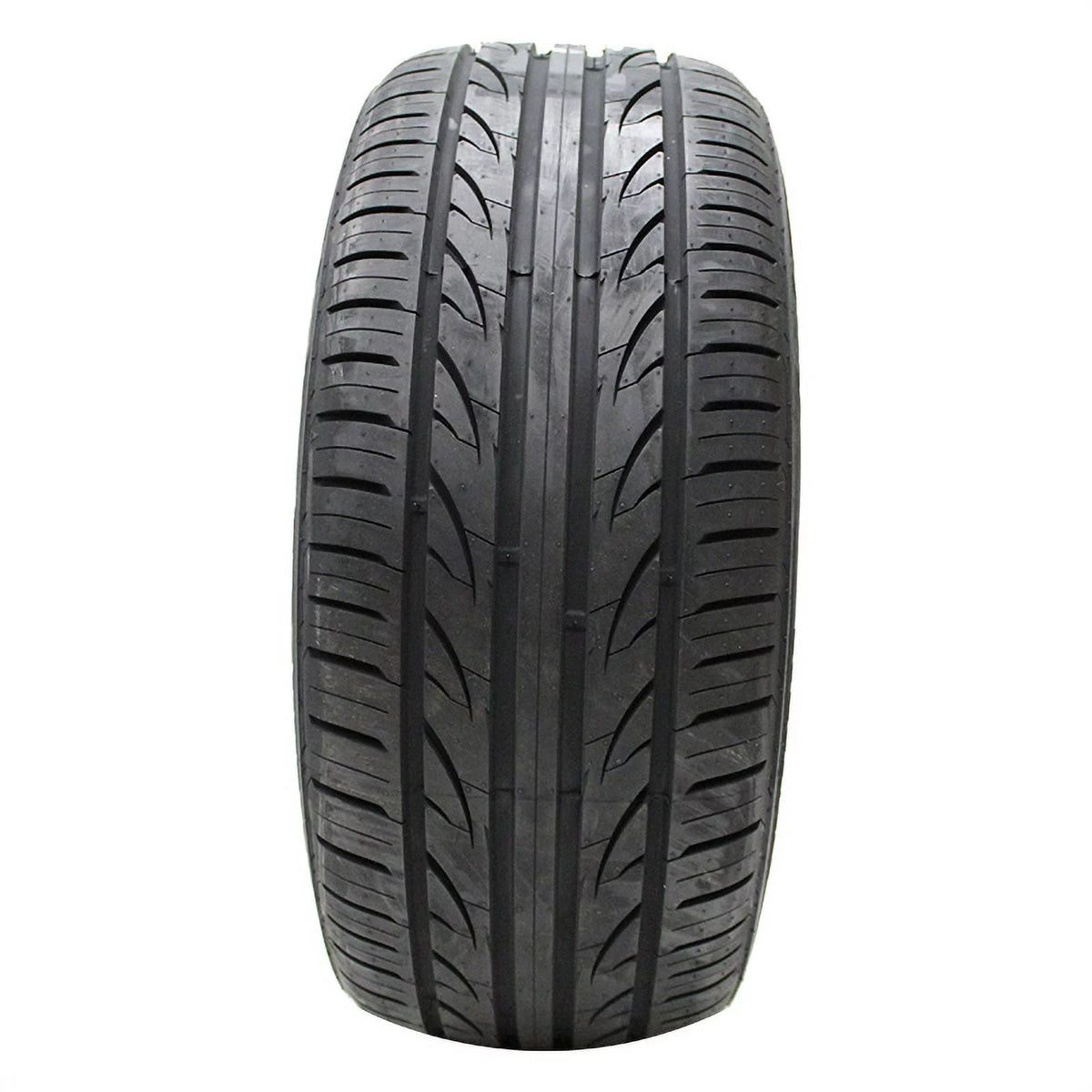235/50ZR18 Passenger Tire B685857